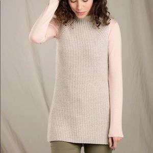 Toad&Co, Funnel neck oatmeal sweater vest